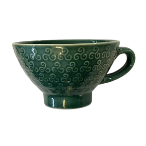 緑色のトリスケル柄ボレ